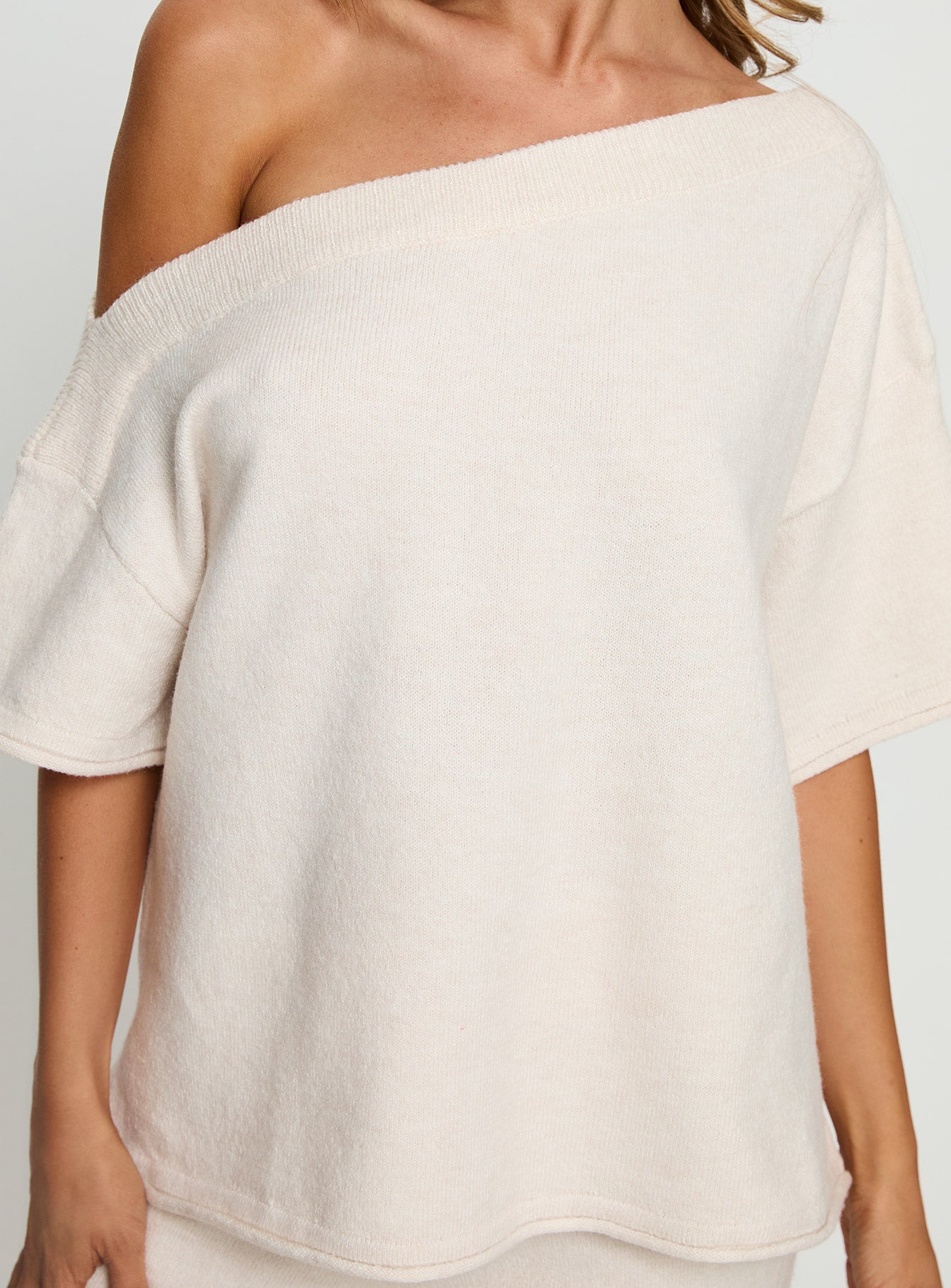 Kourta Off Shoulder Oversized Top Oat-Vipp Girl
