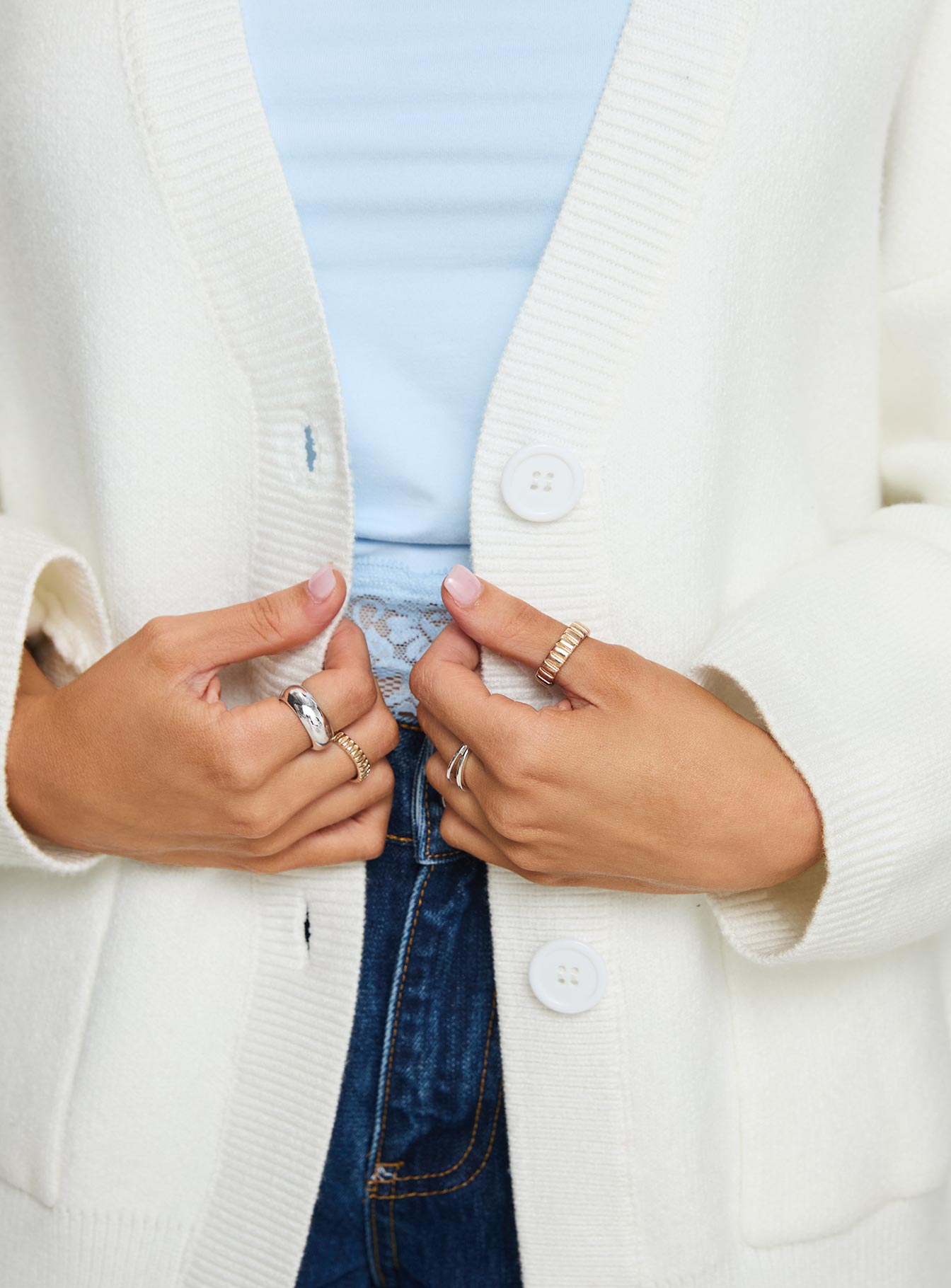 Burke Cardigan White-Vipp Girl