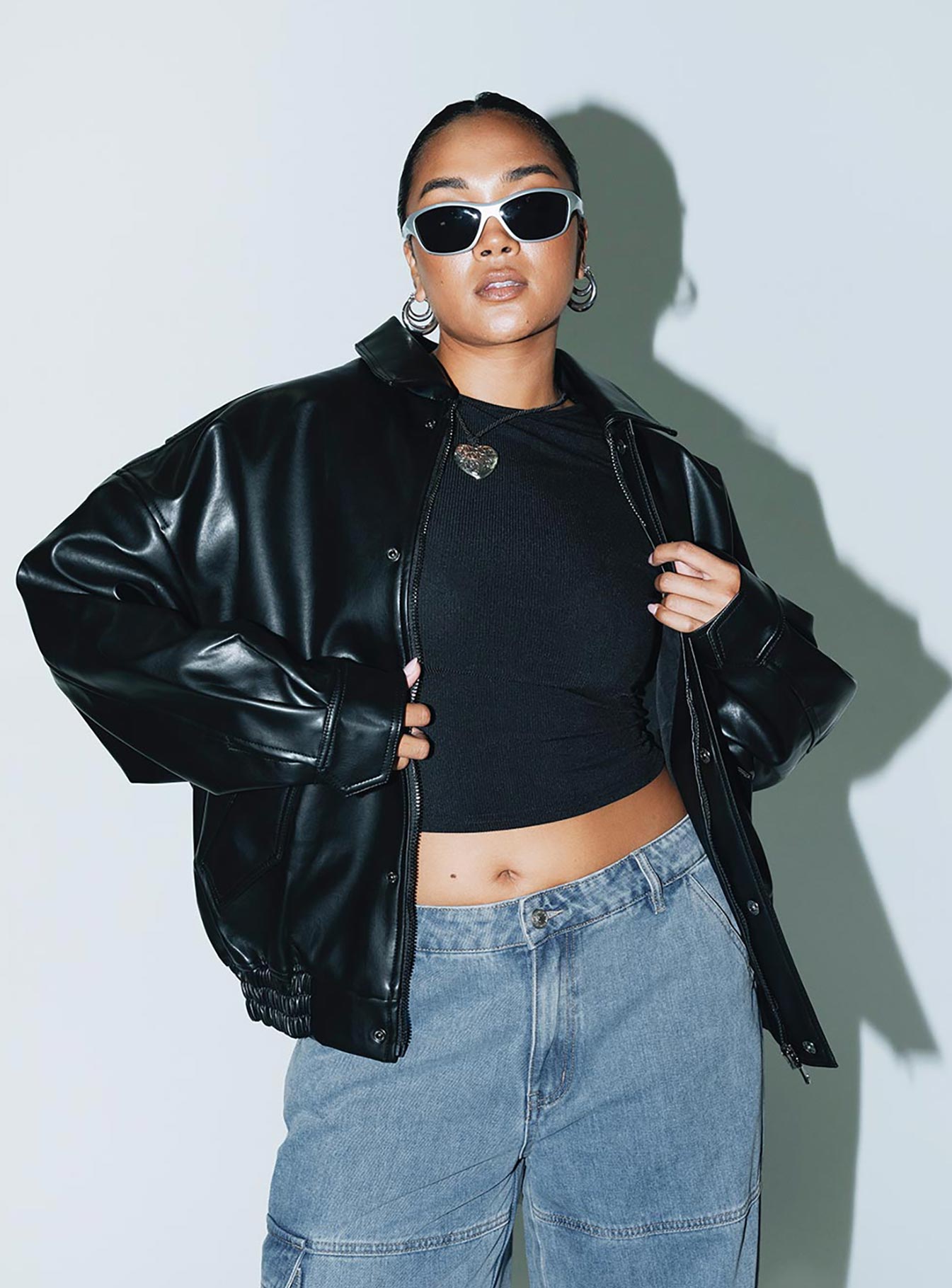 Kenny Bomber Jet Black-Vipp Girl