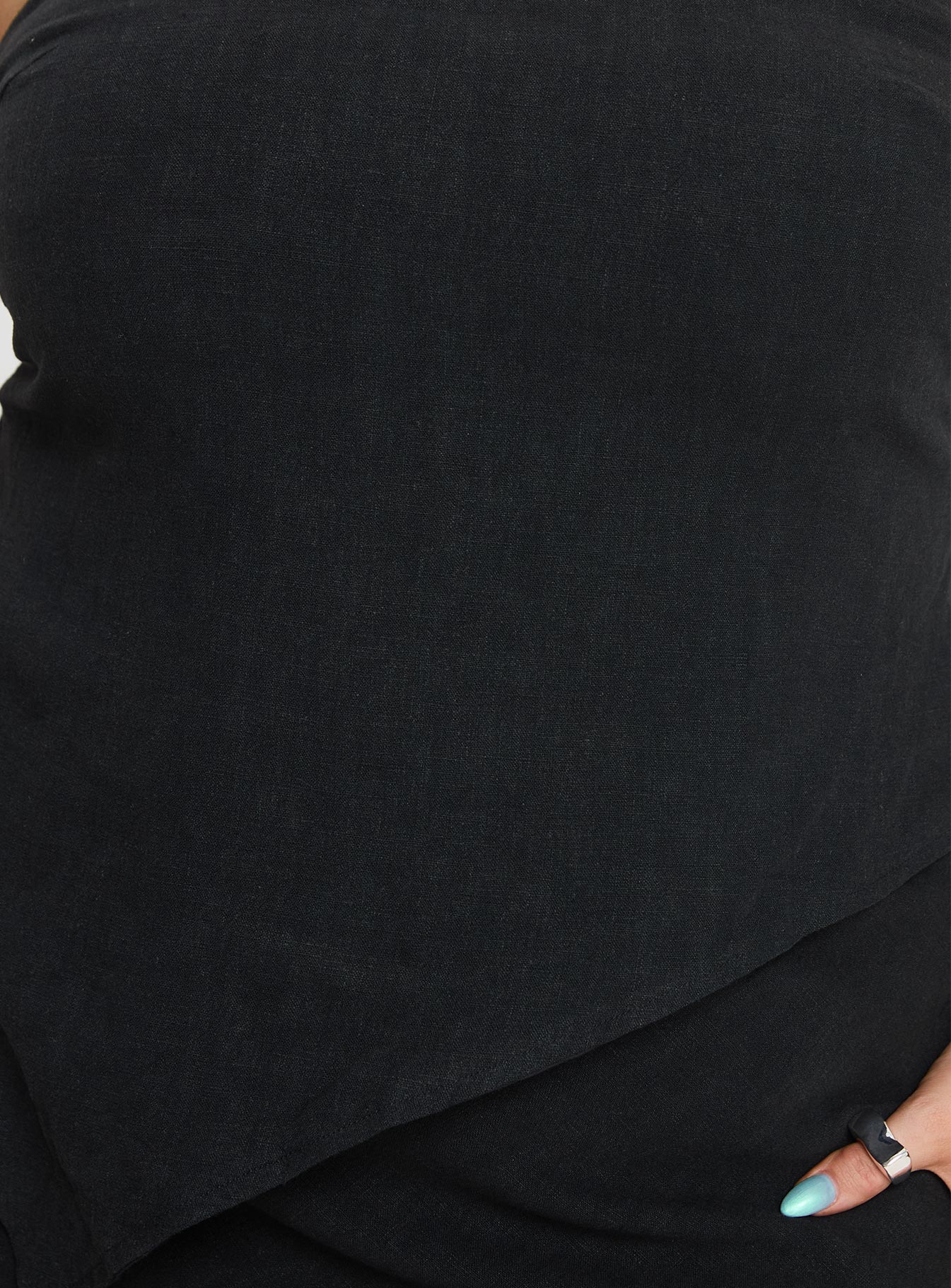 Birdie Asymmetric Linen Blend Top Black Curve-Vipp Girl