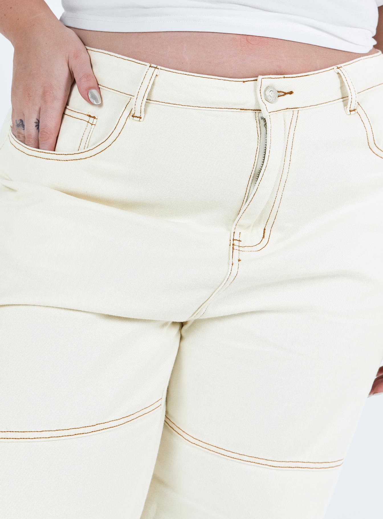 Copeland Jeans White Curve-Vipp Girl