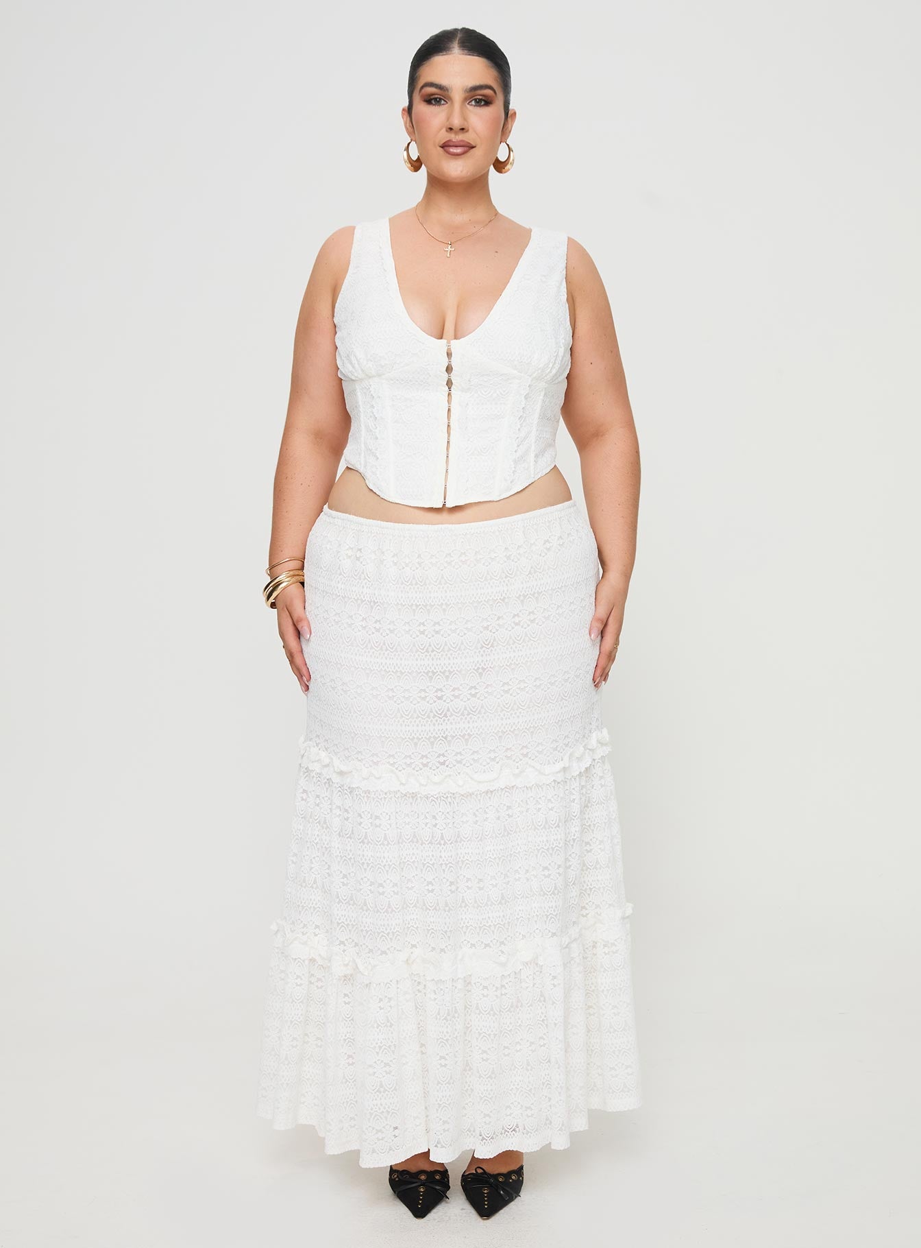 Buttacupe Lace Maxi Skirt White Curve-Vipp Girl