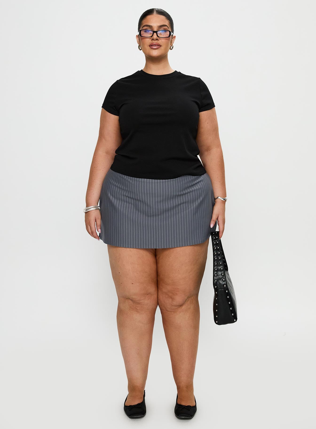 Prestige Longline Baby Tee Black Curve-Vipp Girl