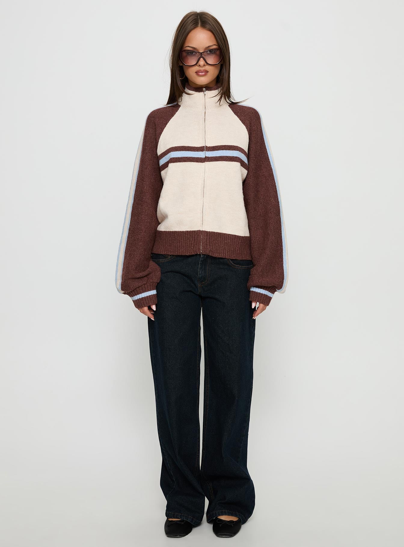 Korinne Low Rise Bootleg Jeans Indigo-Vipp Girl