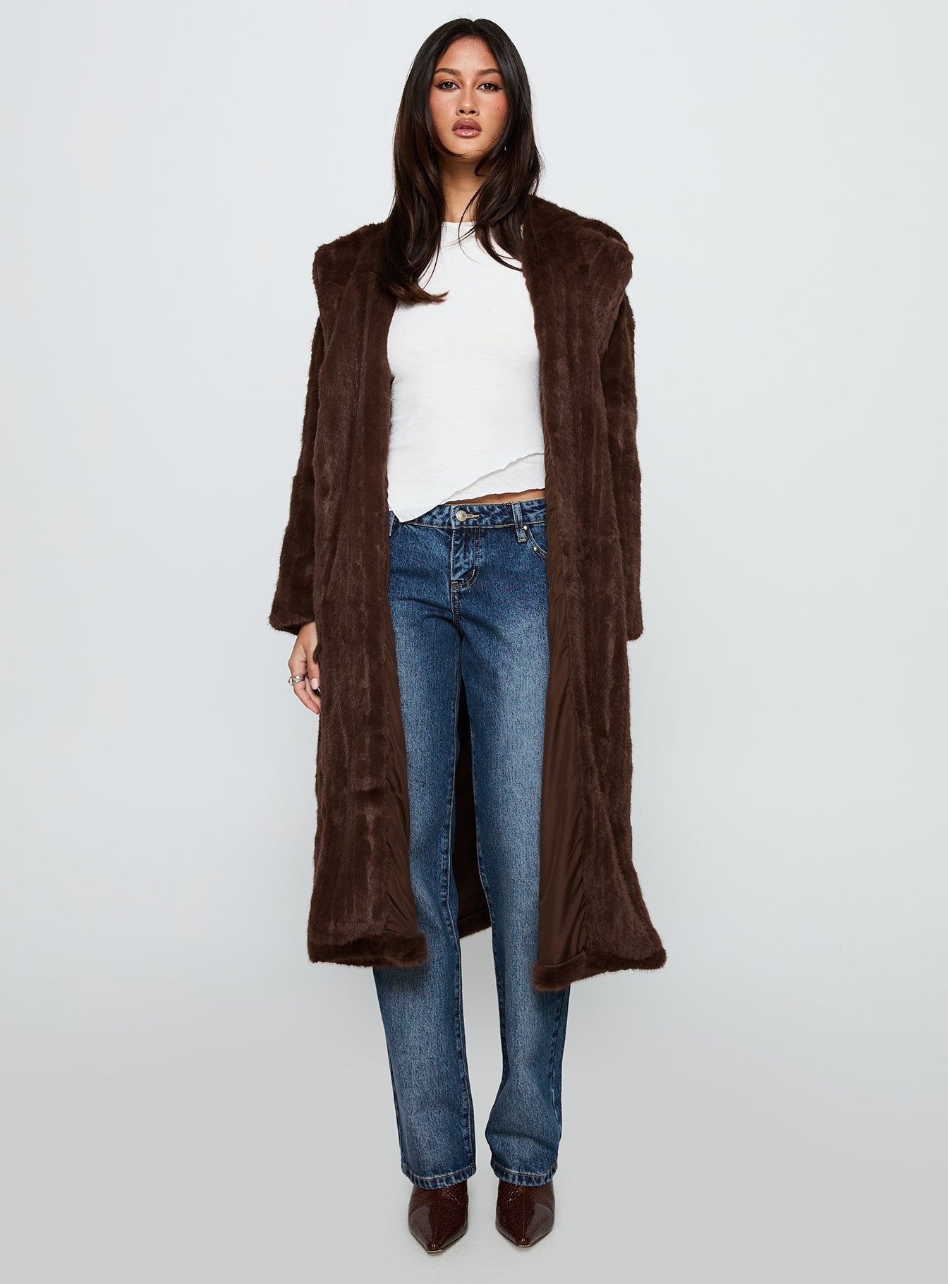 Moss Faux Fur Coat Chocolate-Vipp Girl