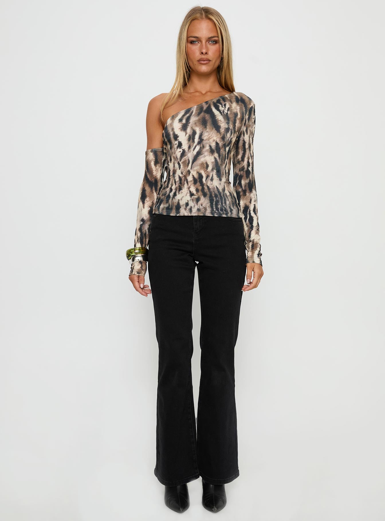 Evelene One Shoulder Long Sleeve Top Animal-Vipp Girl