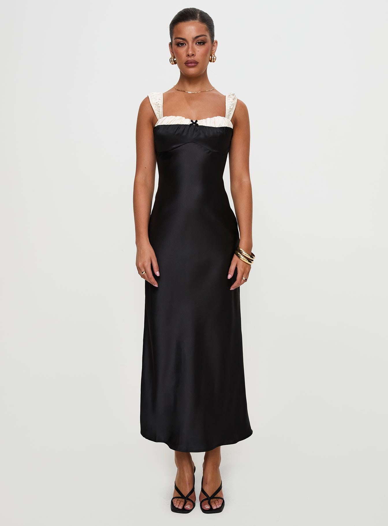Emmert Maxi Dress Black-Vipp Girl
