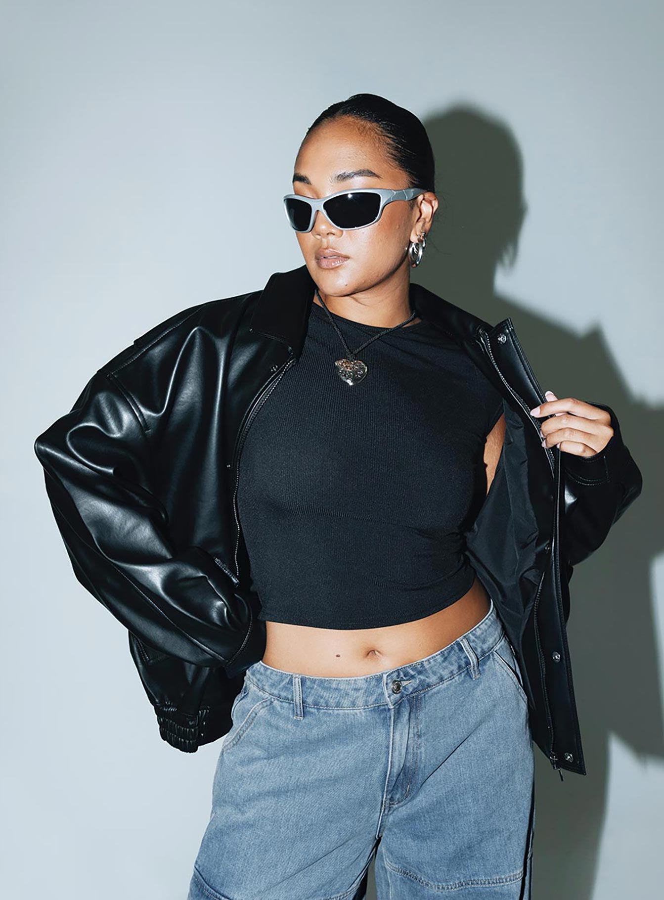 Kenny Bomber Jet Black-Vipp Girl