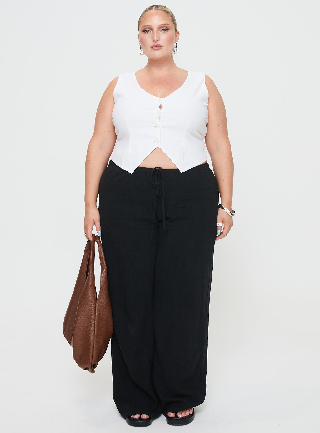 Capone Vest Ivory Curve-Vipp Girl