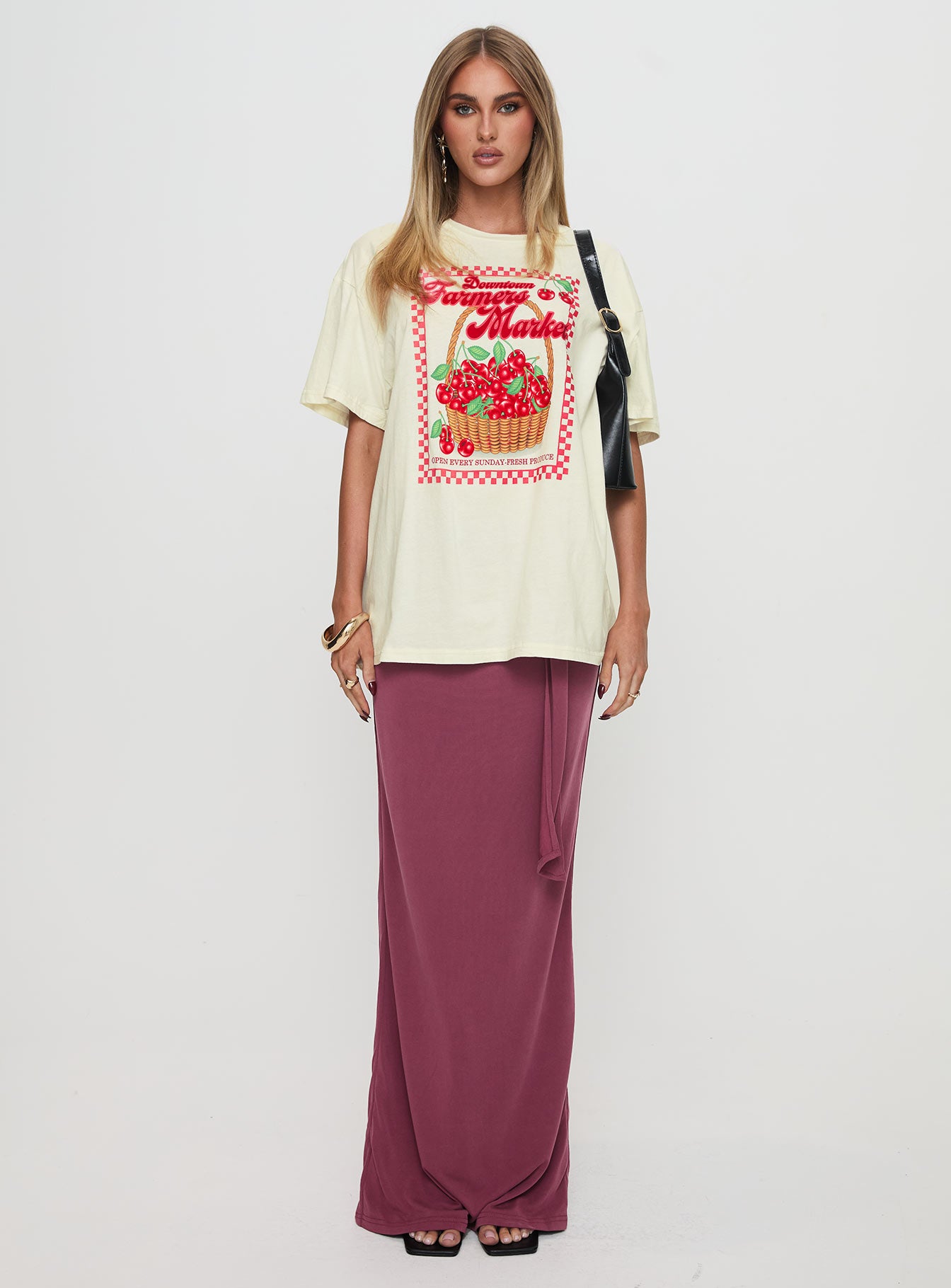 Downtown Markets Top White-Vipp Girl