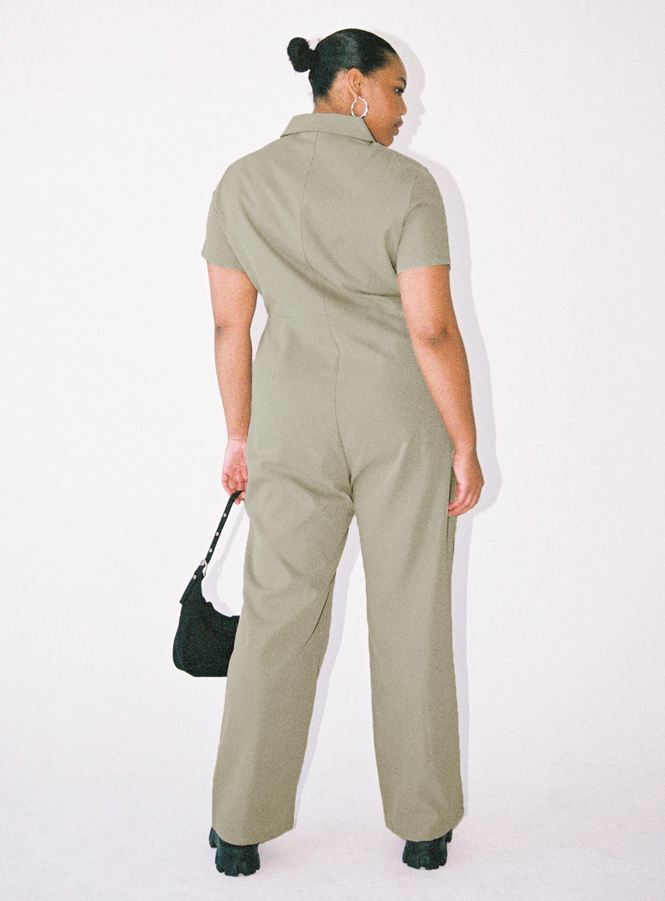 Loretta Jumpsuit Khaki Curve-Vipp Girl