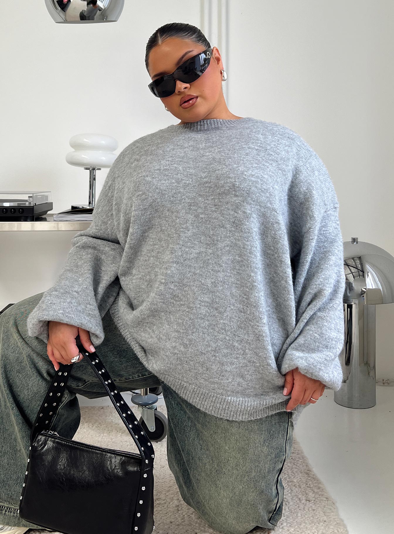 Ryanna Sweater Grey Curve-Vipp Girl