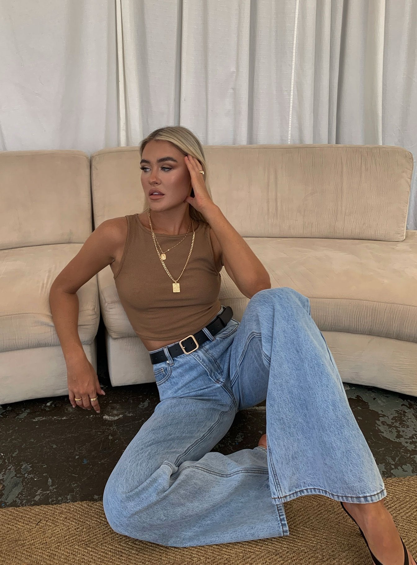 Boyish Belt-Vipp Girl