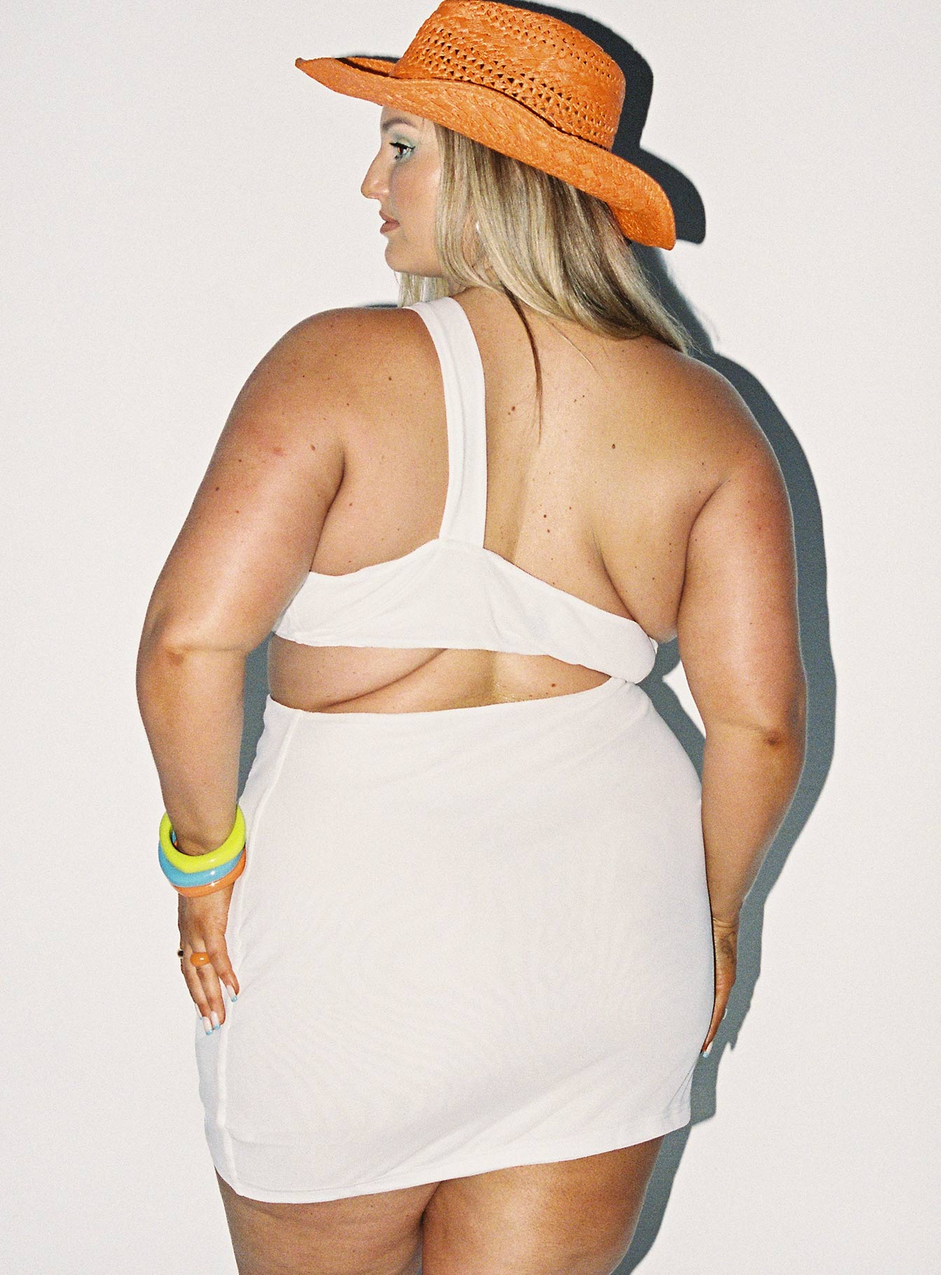 Greater Power Mini Dress White Curve-Vipp Girl