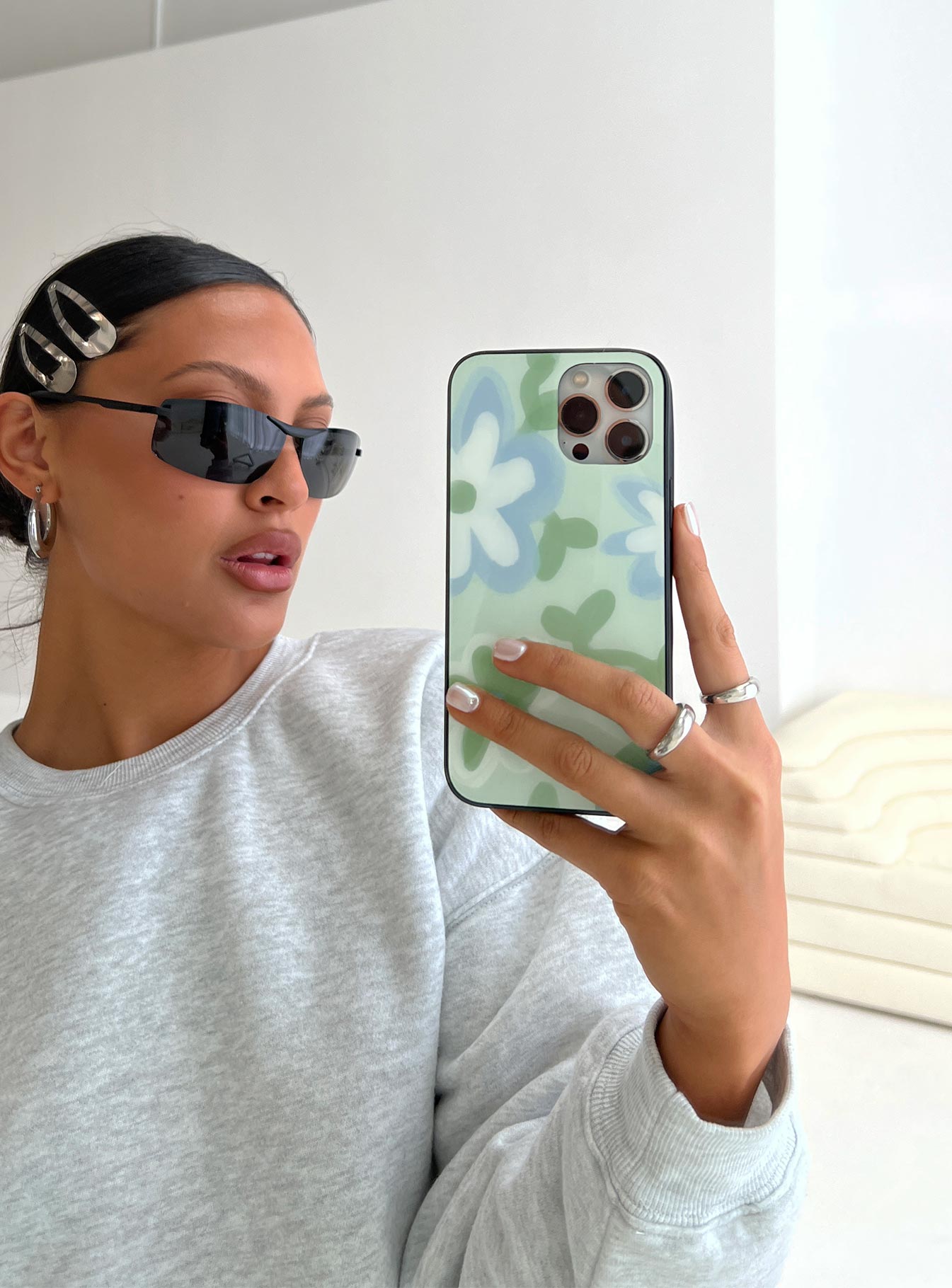 Giorgi iPhone Case Floral-Vipp Girl