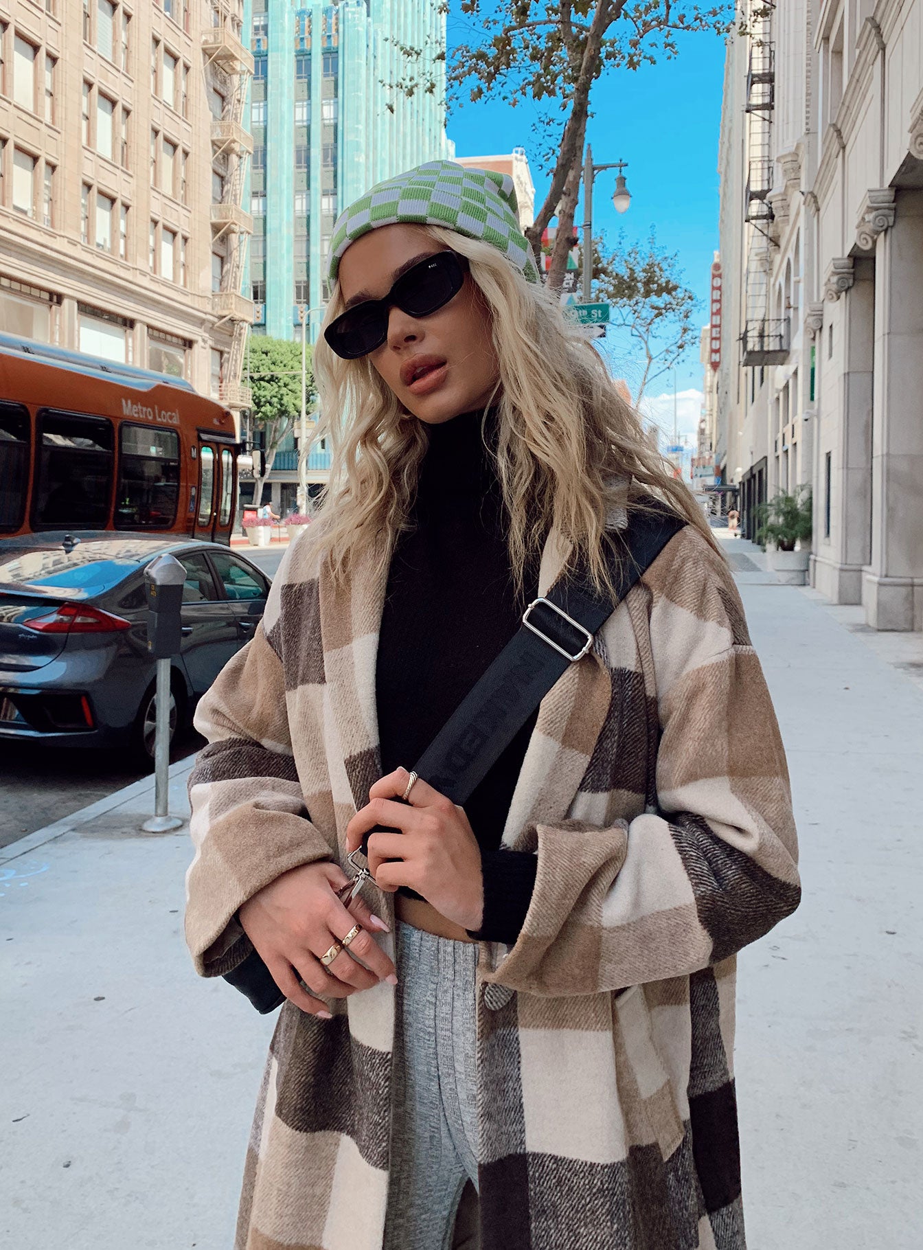 Penelope Coat Beige-Vipp Girl