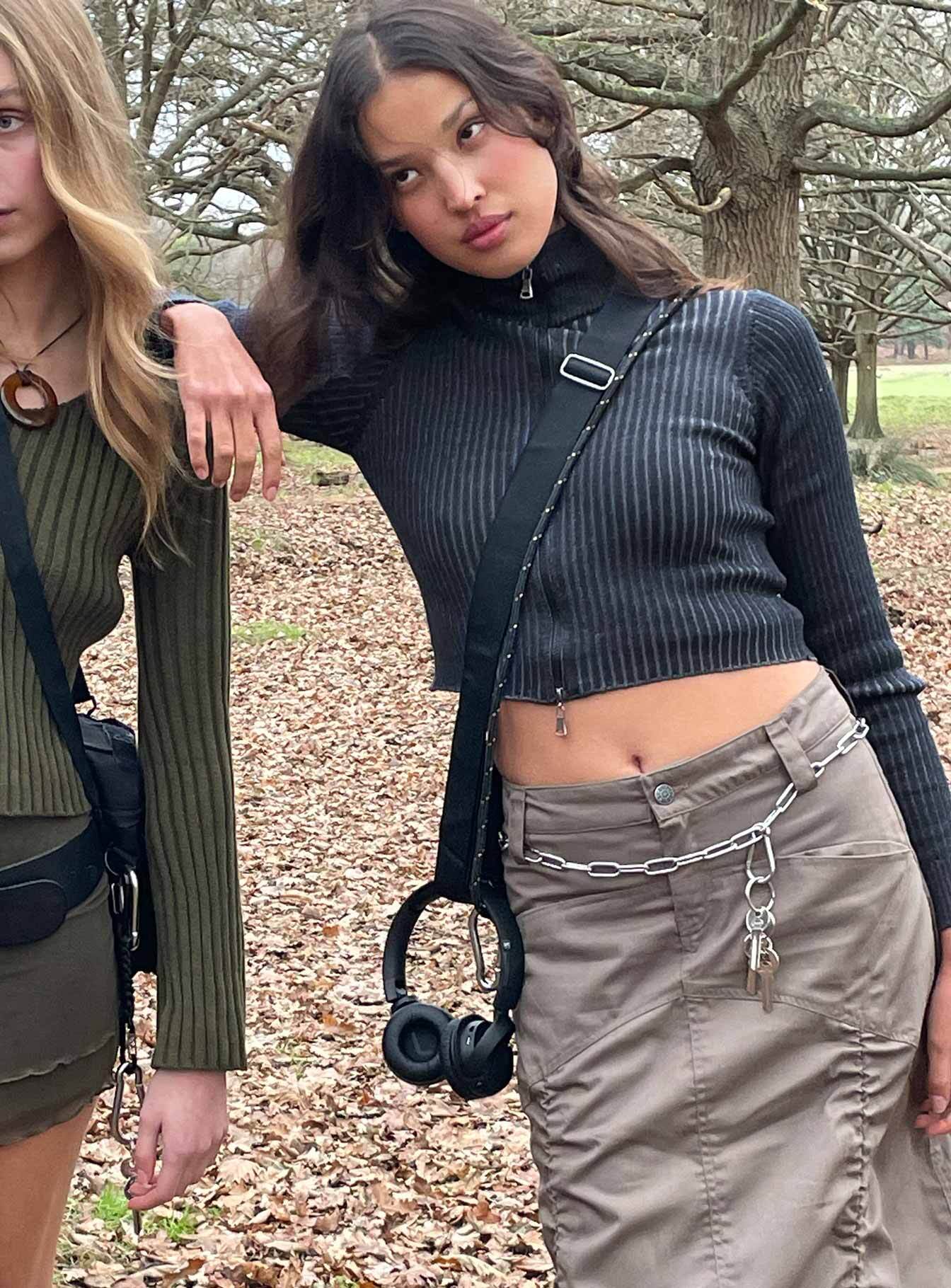 Motel Tuzifa Sweater 2 Tone Navy-Vipp Girl