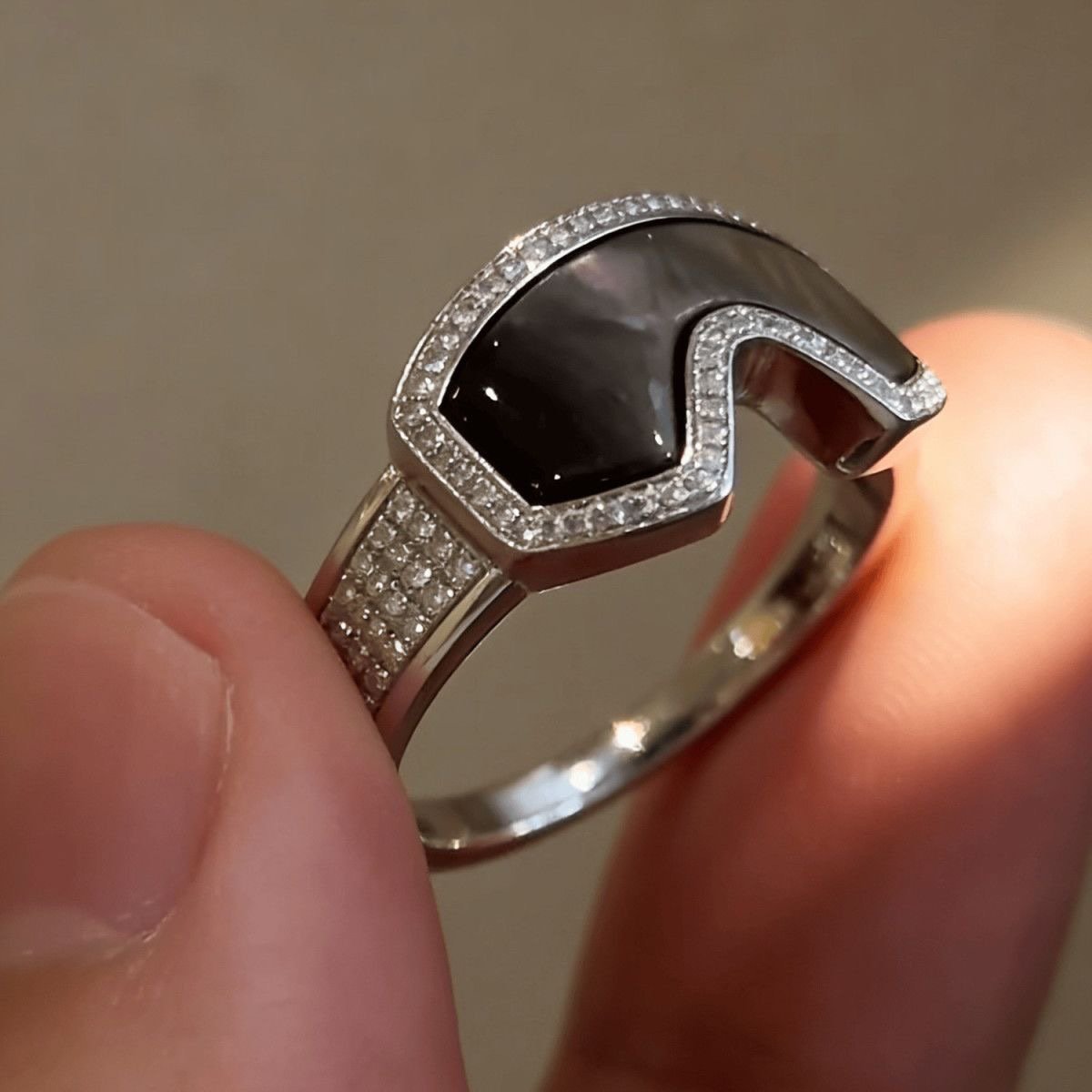 ✨Zábavný prsteň s lyžiarskymi okuliarmi na rok 2025