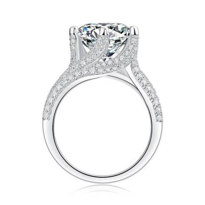 🔥Hot Sale💎S925 Luxury Moissanite Ring🎉