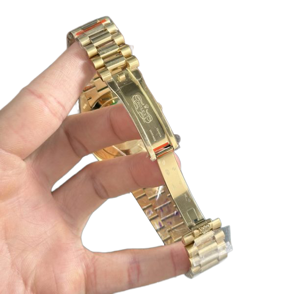 Rolex Day-Date 40mm Green Roman Yellow Gold 228238