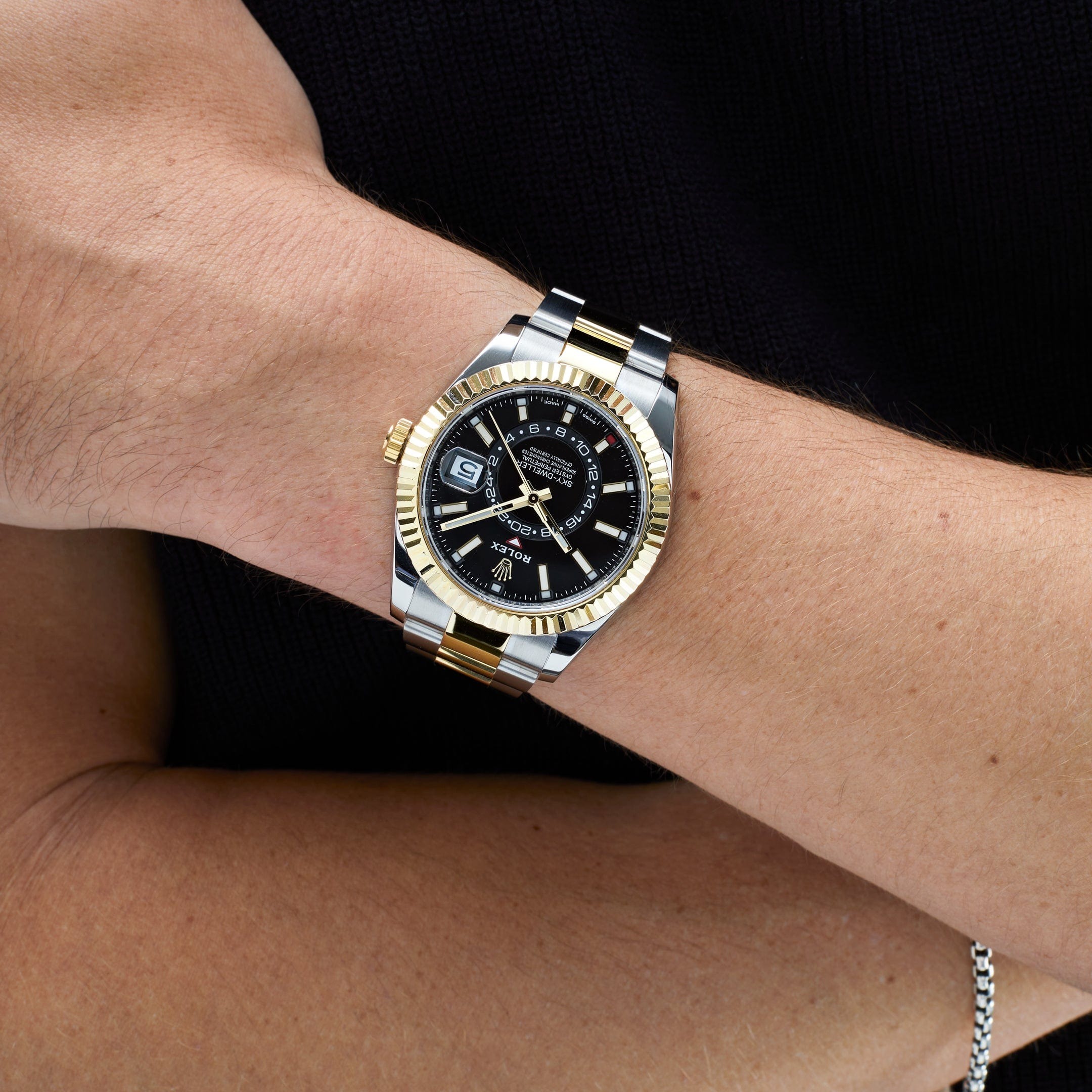 Rolex Sky Dweller 42mm Yellow Gold Steel Black Dial Mens Watch 326933