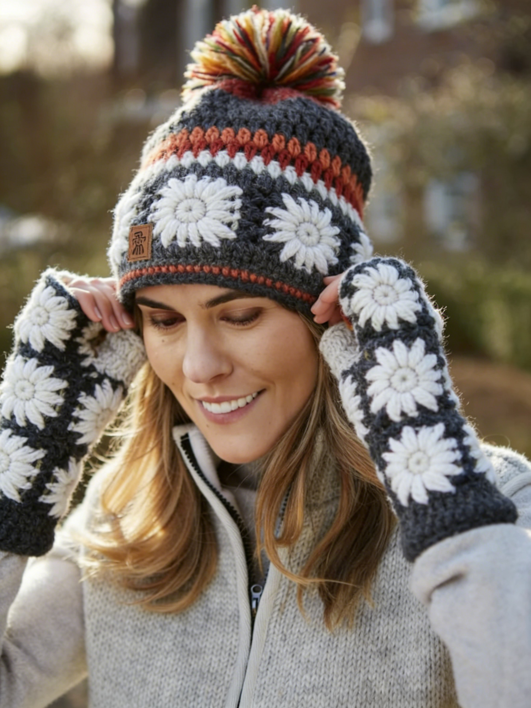 Bohemia Dark Gray White Flower Pattern Knitted Hat With Matching Gloves