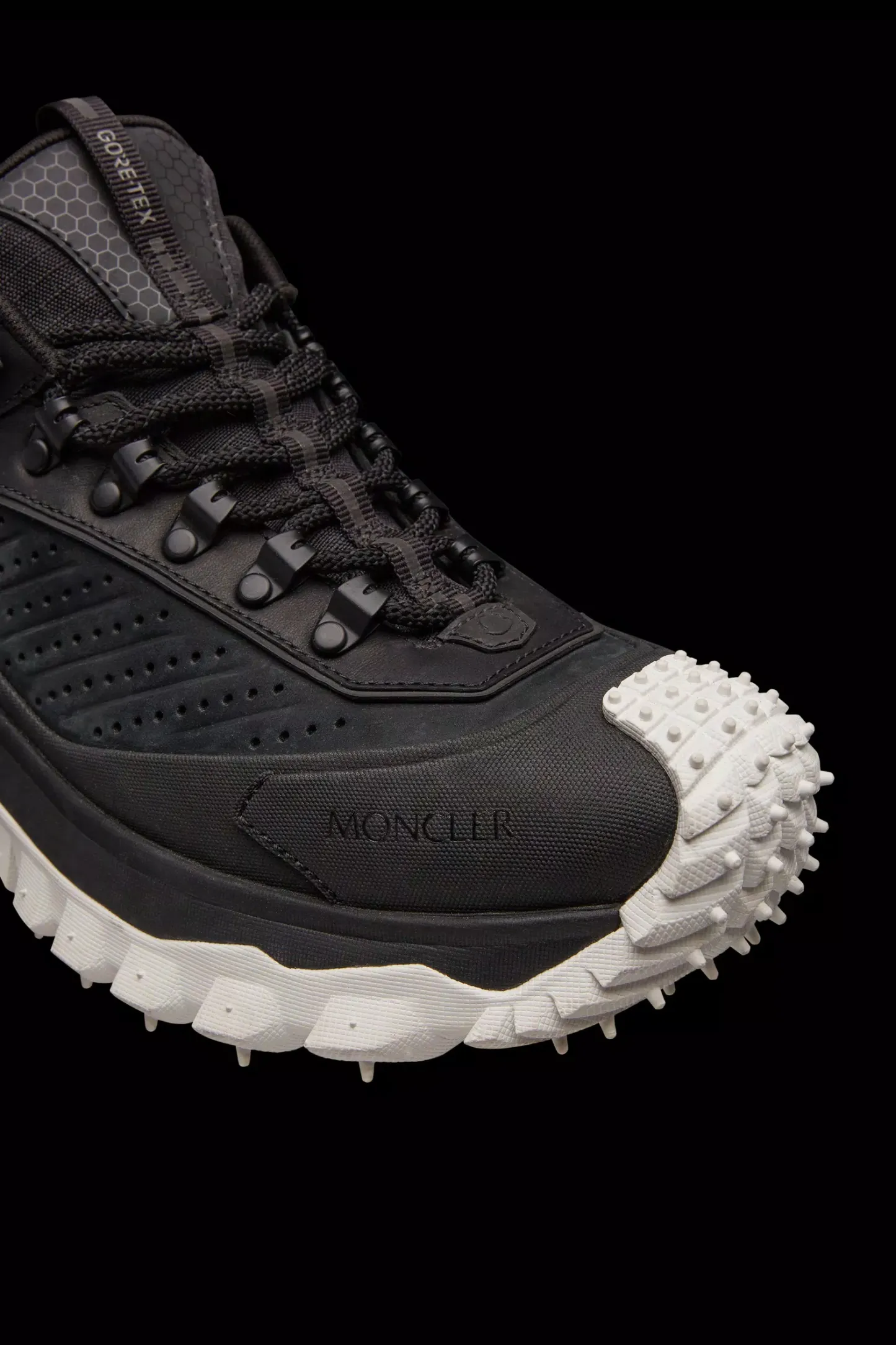 TRAILGRIP GTX SNEAKERS
