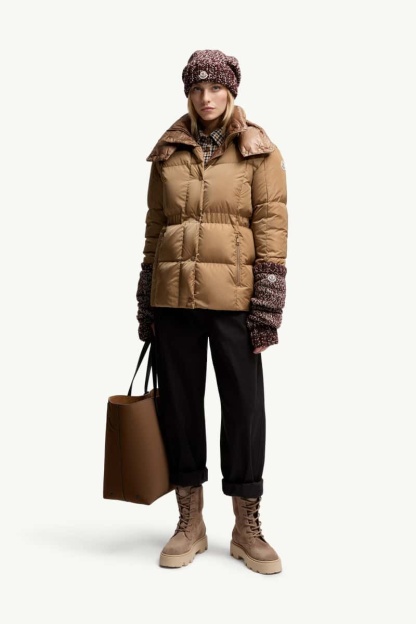 Agneux Square-Quilted Hooded Short Down Jacket