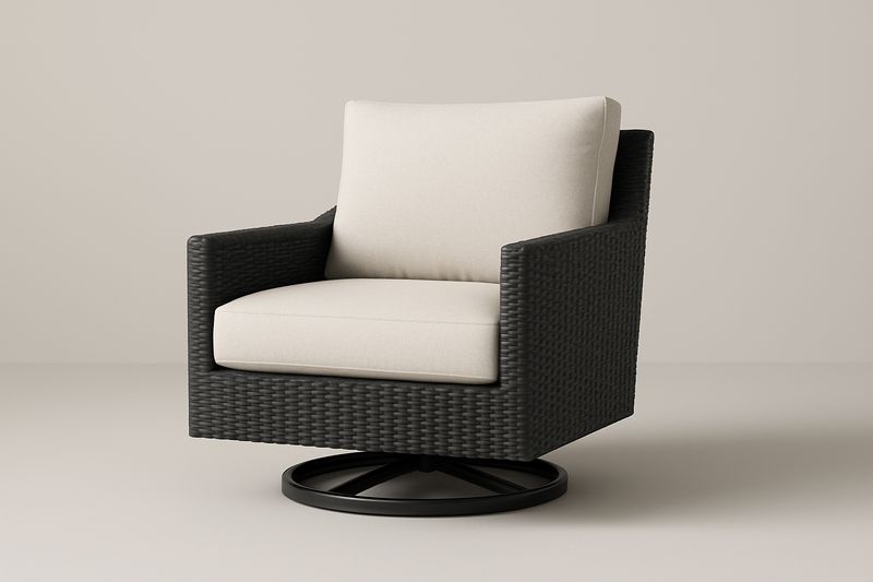 Poltrona girevole in rattan nero con cuscini in tessuto poliestere crema