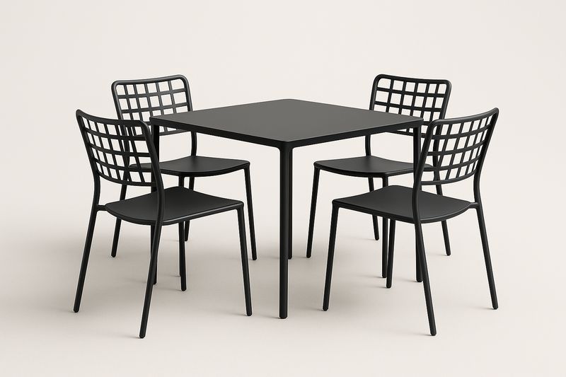 Set tavolo e sedie in metallo nero da esterno
