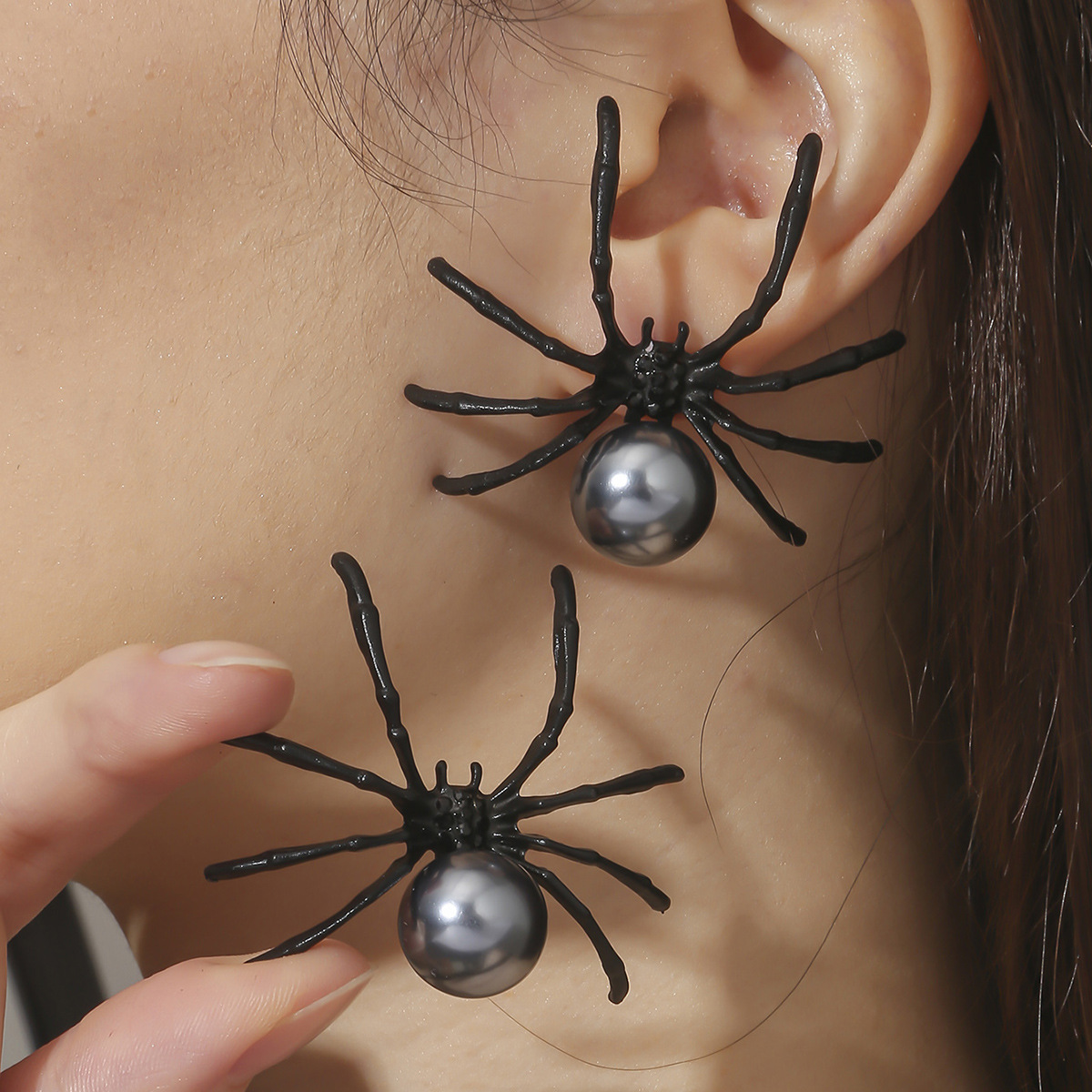 🕷Stunning Big Black Spider Earrings🕷