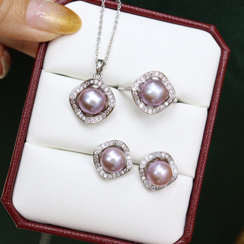 Pearl Jewelry Three-piece Set