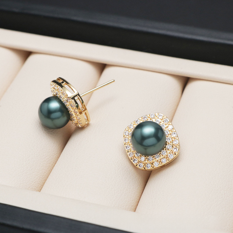 Diamond Classic 18K Gold Akoya Pearl Set Double Trephine