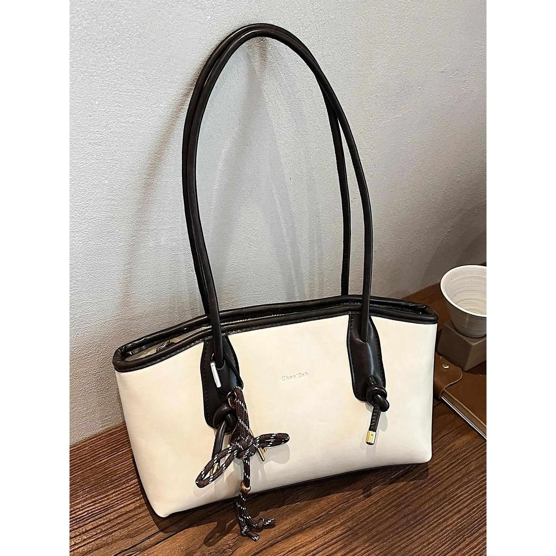 Large Capacity Tote Bag