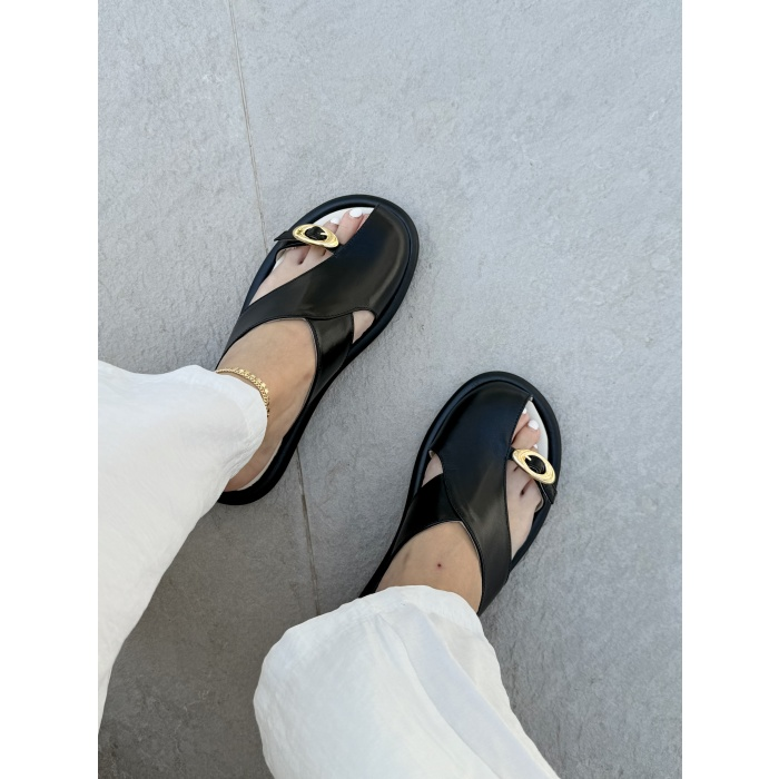 Leather half-closed slippers