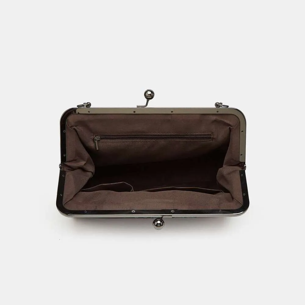 Stylish Leopard Print Handbag With Clasp