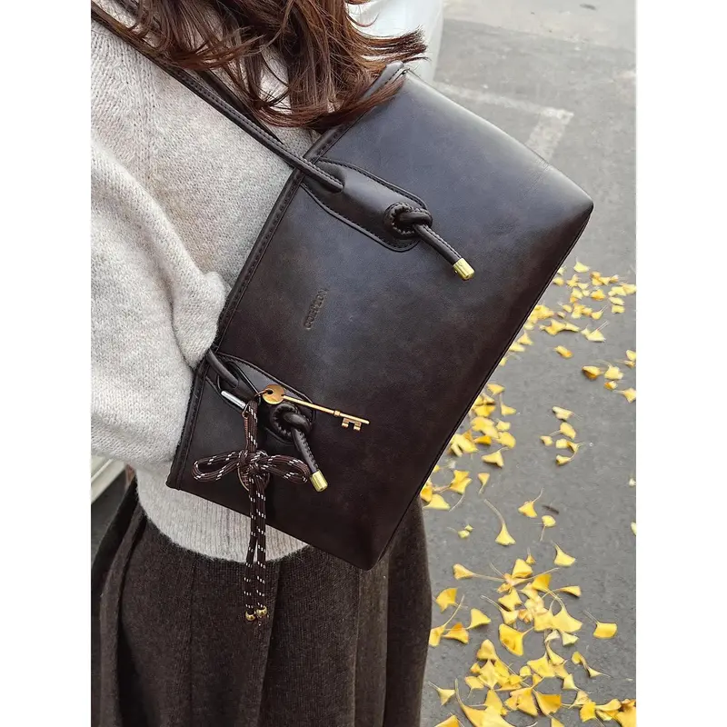 Large Capacity Tote Bag