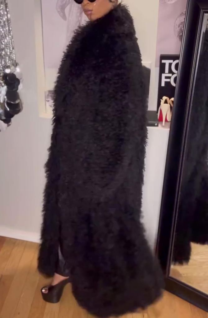 2025 New Collection Long Faux Fur Coat