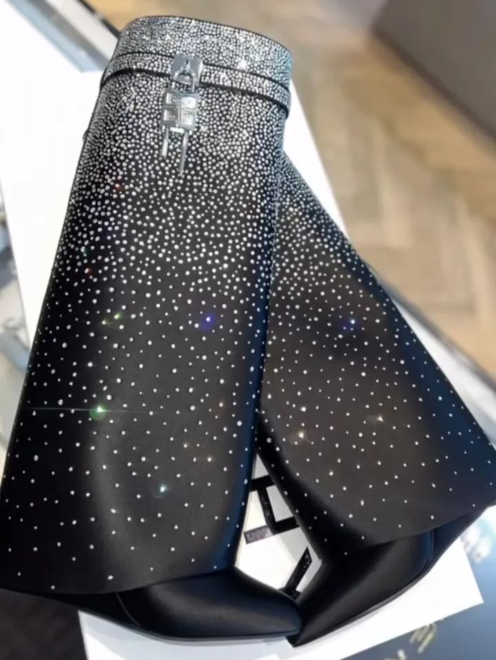 Sparkling Rhinestone Pointed-toe Boots