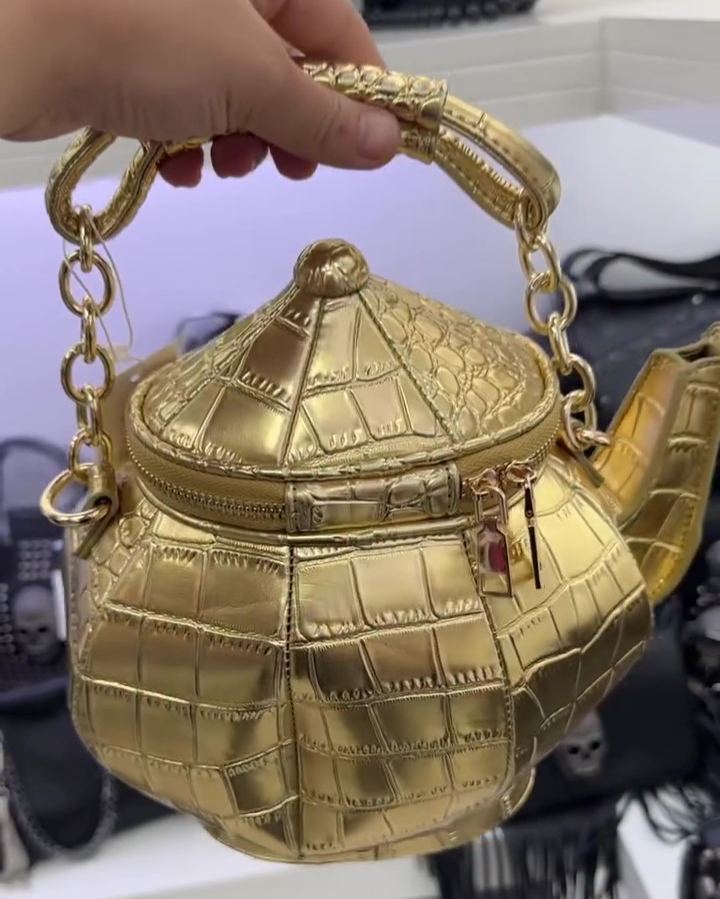 Kettle-shaped Single-shoulder Handbag