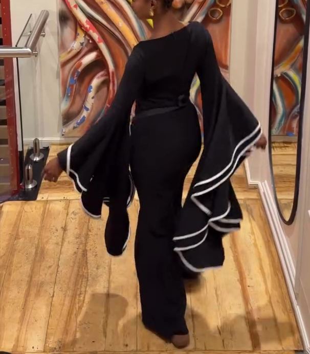 Bell-sleeved Maxi Dress