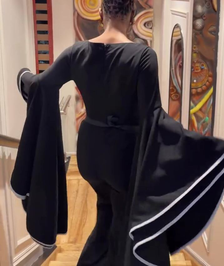 Bell-sleeved Maxi Dress