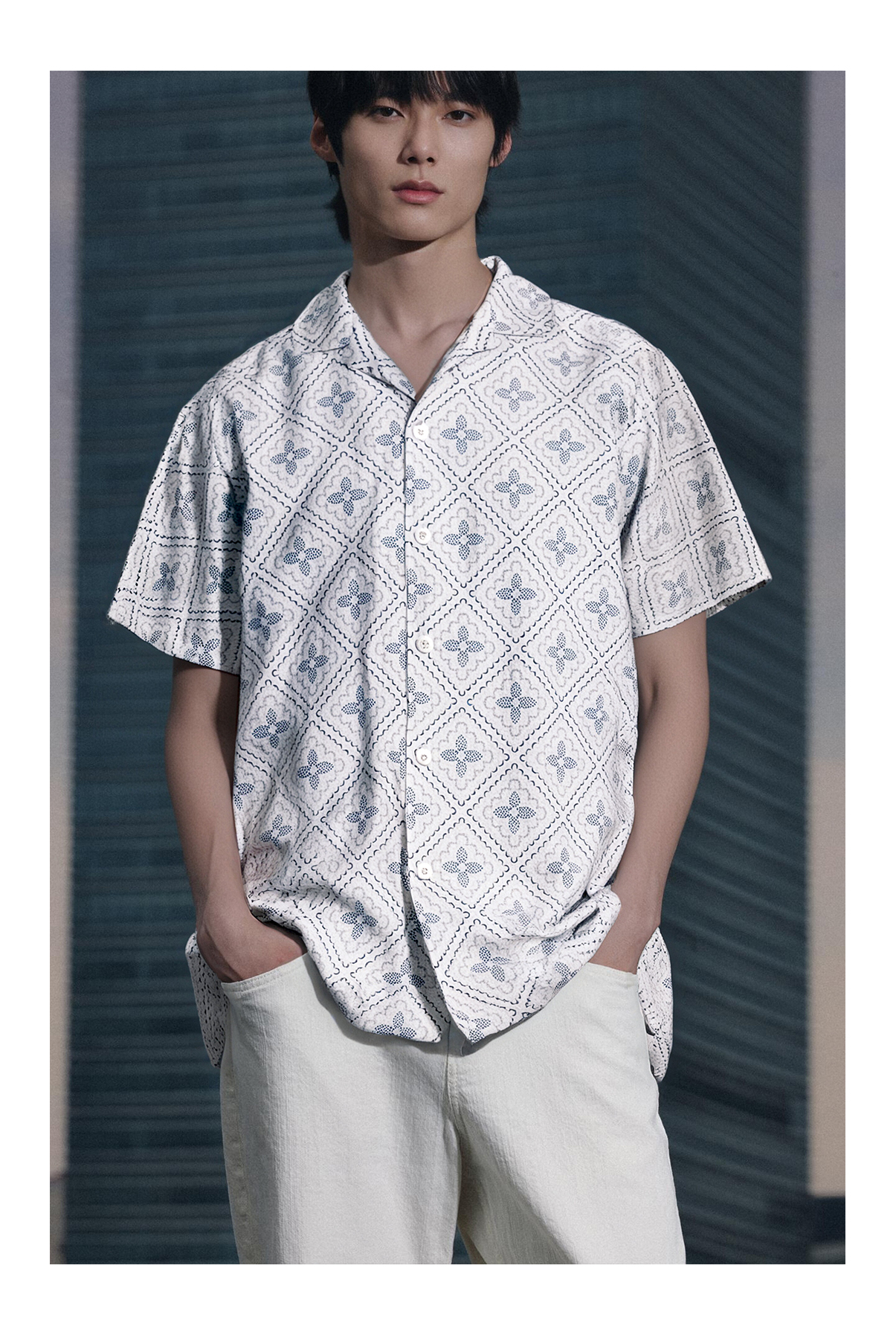 Mini Paisley Style Pattern Cuban Collar Short Sleeve Printed Fabric Shirt