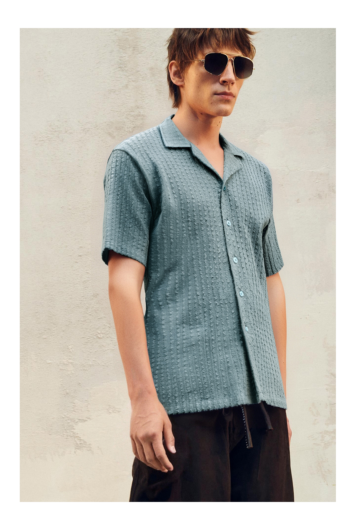 Voluminous Textured Crepe Fabric Cuban Collar Short Sleeve Shirt