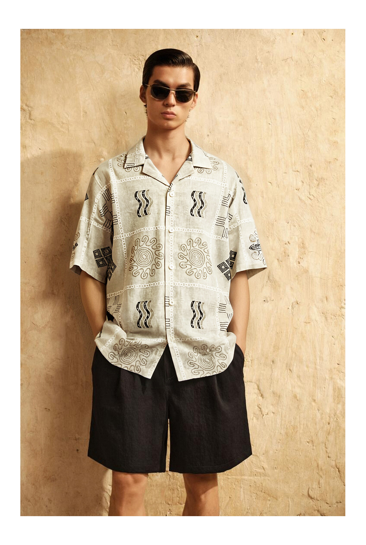 Retro Embroidered Fabric Cuban Collar Short Sleeve Shirts