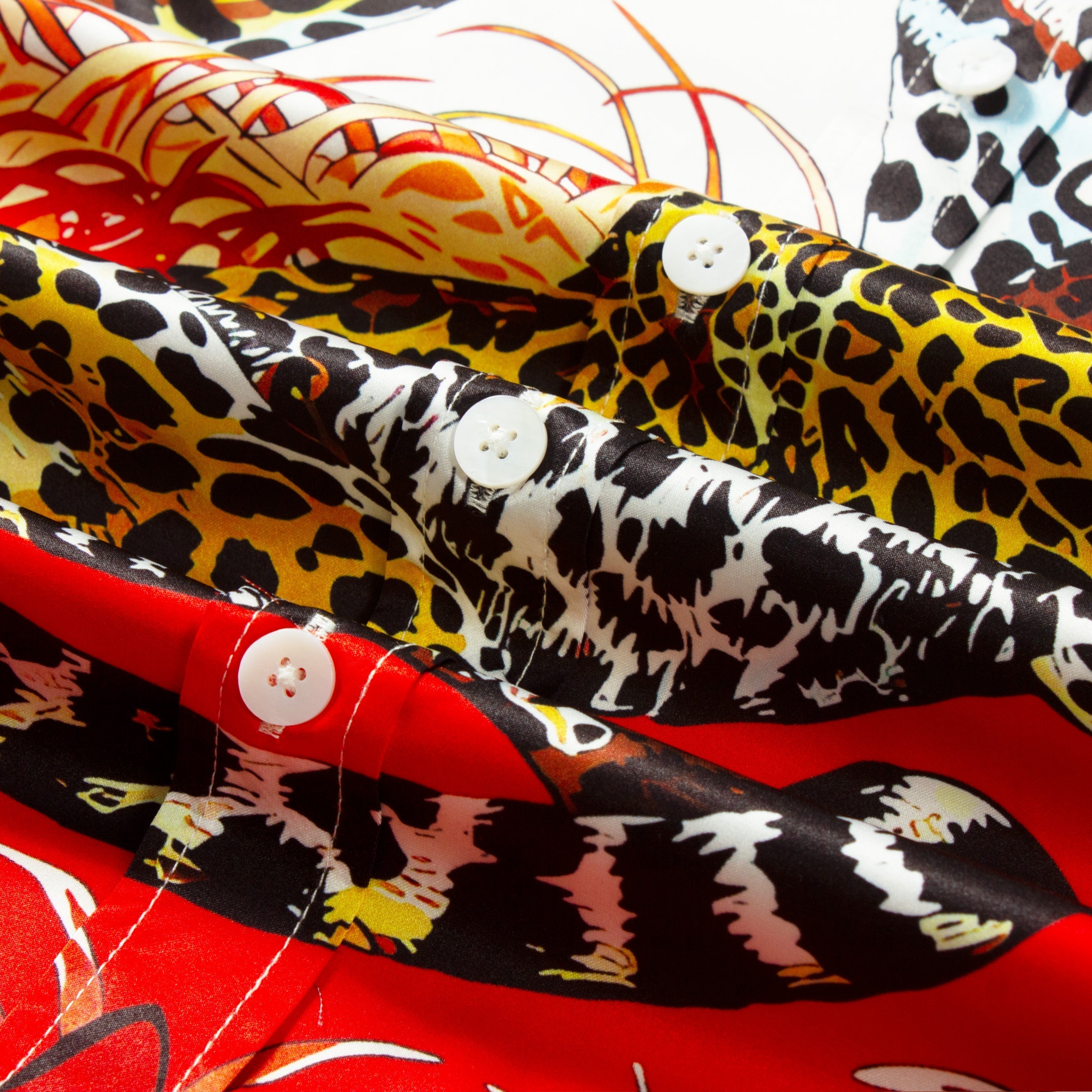 Leopard Design Short Sleeve Shirt in Red Jonvidesign