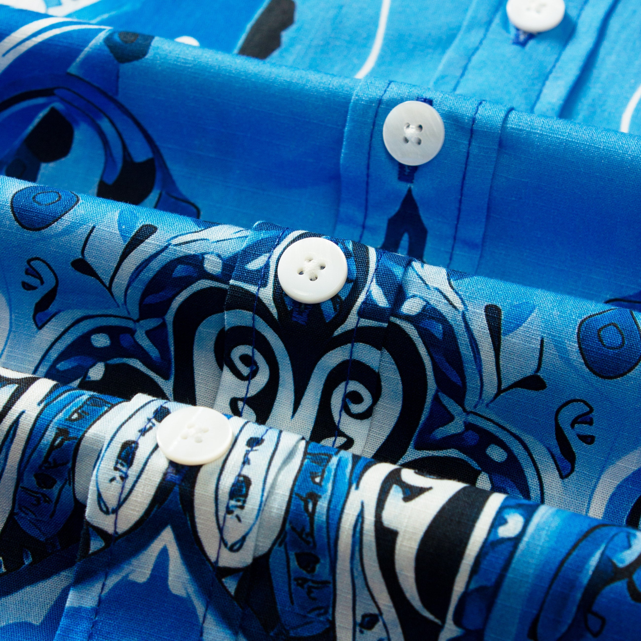 Tropical Style Paisley Print Short Sleeve Shirt in Blue Jonvidesign