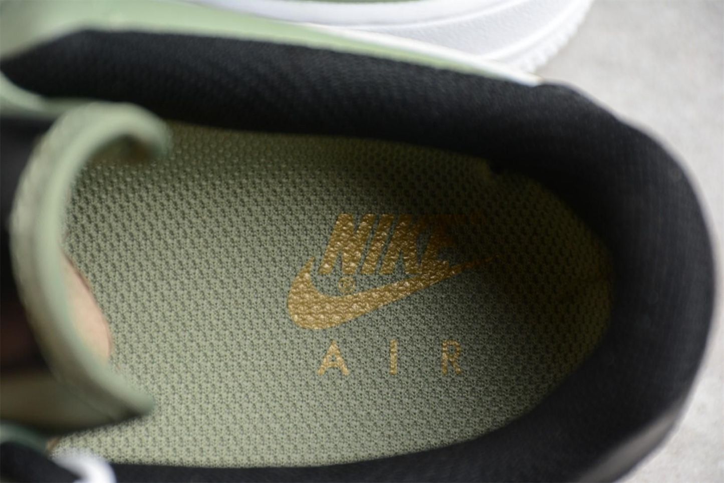 Air Force 1 AF1 Low Double Swoosh - Olive Gold Black