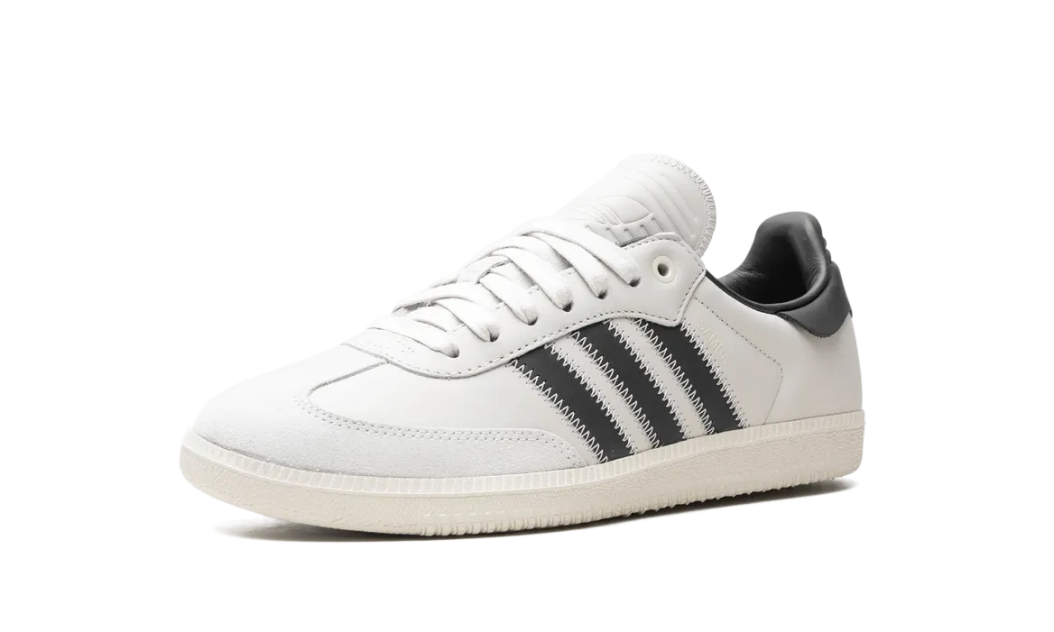 Samba "Pharrell Williams - Core Black" 1