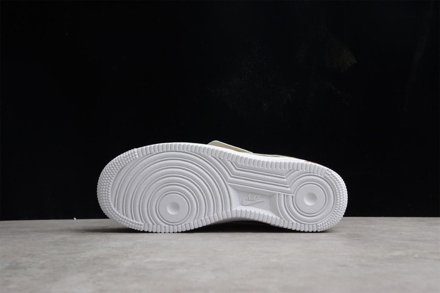 Air Force 1 AF1 Low Double Swoosh - Olive Gold Black